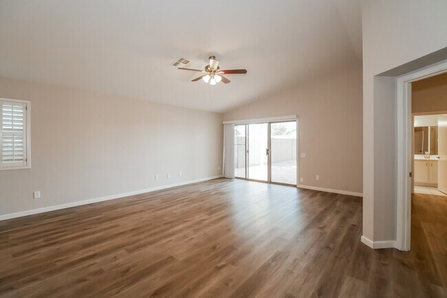 Photo - 3424 E Wahalla Ln