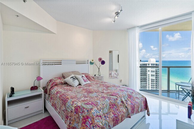 Photo - 16699 Collins Ave Unit 3006