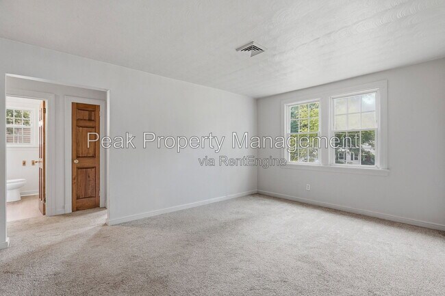 4413 Eanes Ln