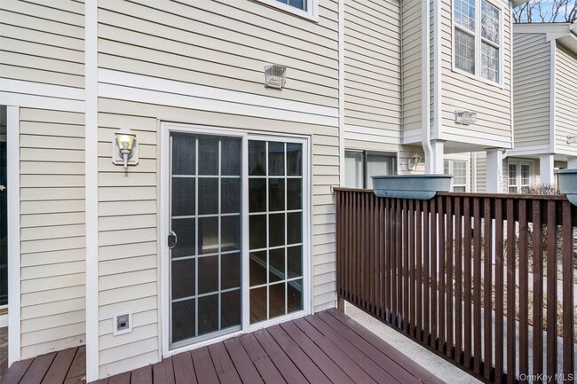 Photo - 1818 Whispering Hills Dr