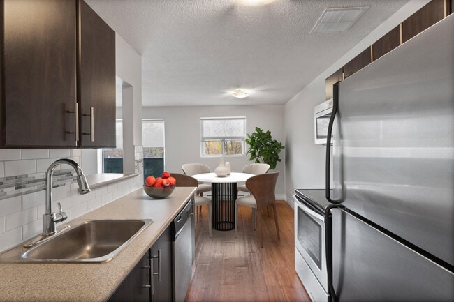 Photo - Treeview Towers