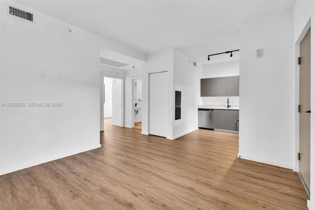 Photo - 753 NW 30th St Unit 3