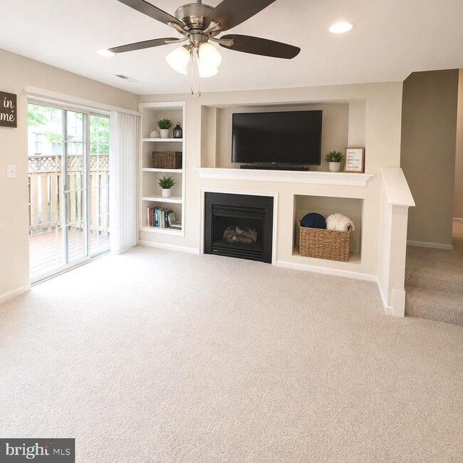 Photo - 4921 Kilburn St