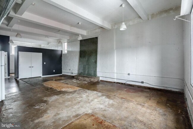 Photo - 1804-14 E Hazzard St Unit 1A