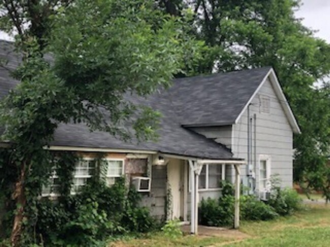 Photo - 3 bed 1 bath home