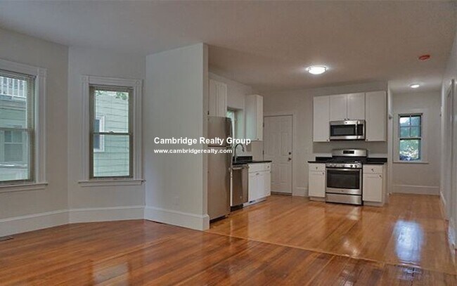 Photo - 10 Stone Pl Apartments Unit 2R