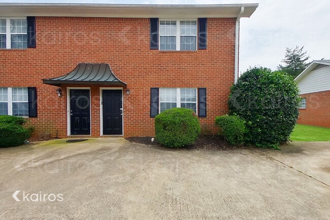Building Photo - 150 Deer Pkwy