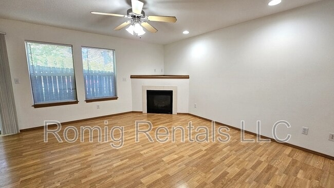 Photo - 8102 NE 36th Ct