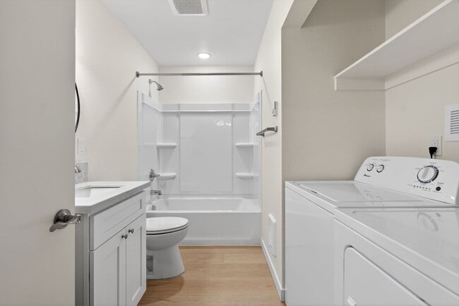 Photo - Woodstock Manor