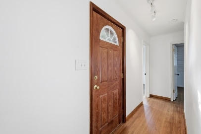 Photo - 3901 Lawrence Ave