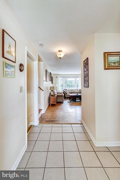 Photo - 806 Hope Ct