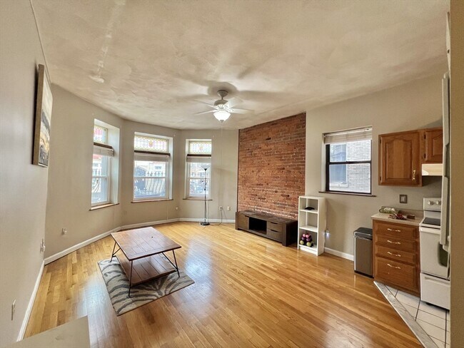 Photo - 65 Hemenway St Unidad 3