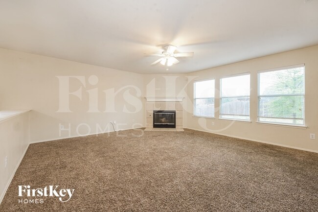 Photo - 414 Hackberry Dr
