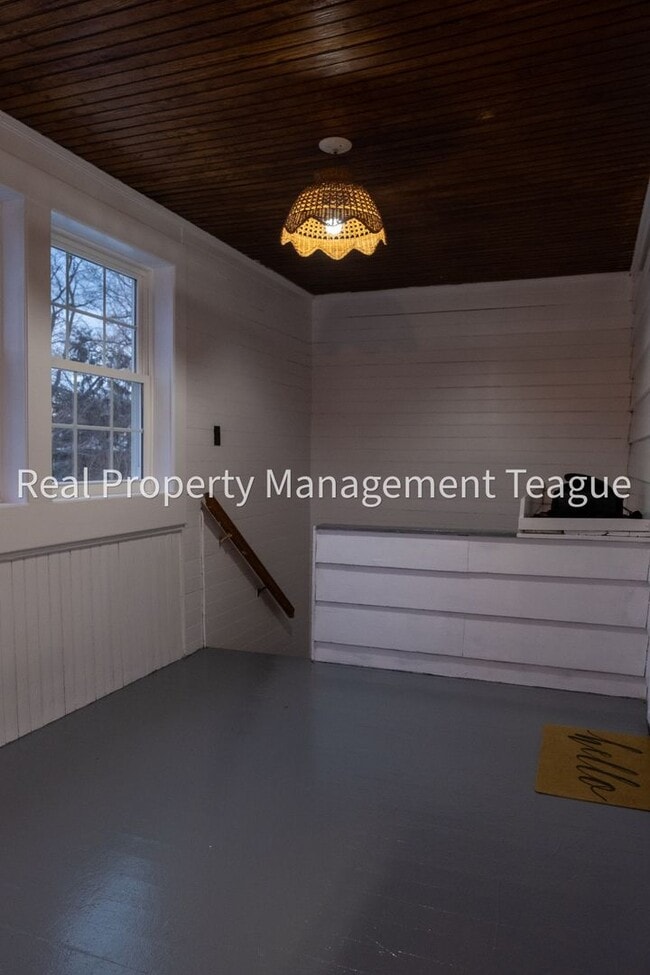 Photo - 64 Highland Dr Unit Floor 2