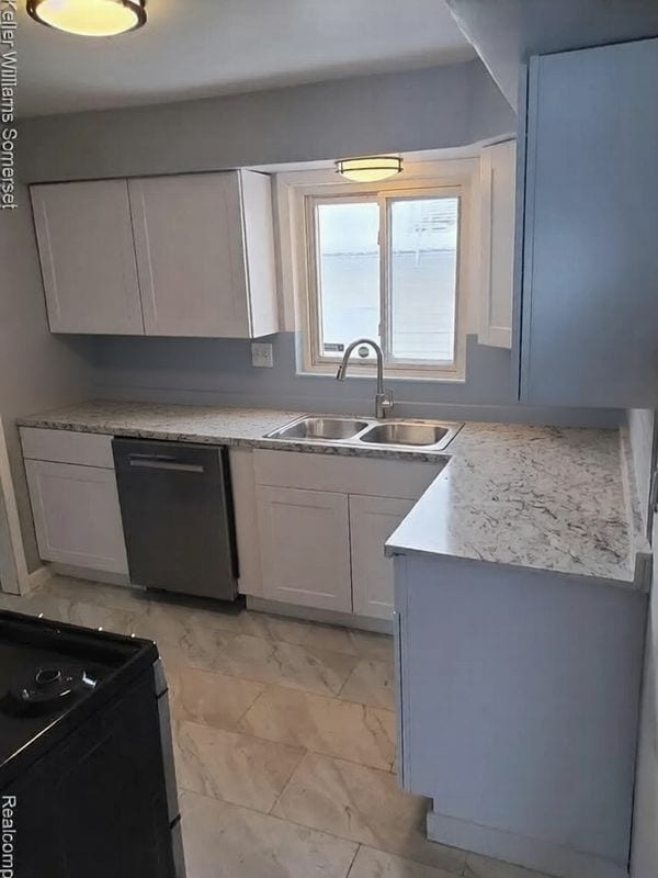 Photo - 8145 Lozier Ave