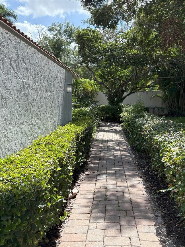 Photo - 2538 Windsor Way Ct