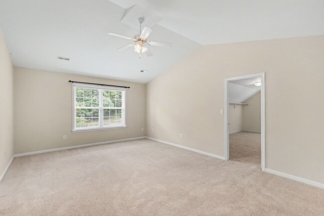 24 Crestwood Ln