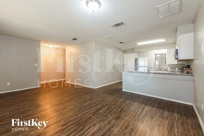 Photo - 2813 Silver Meadow Ln