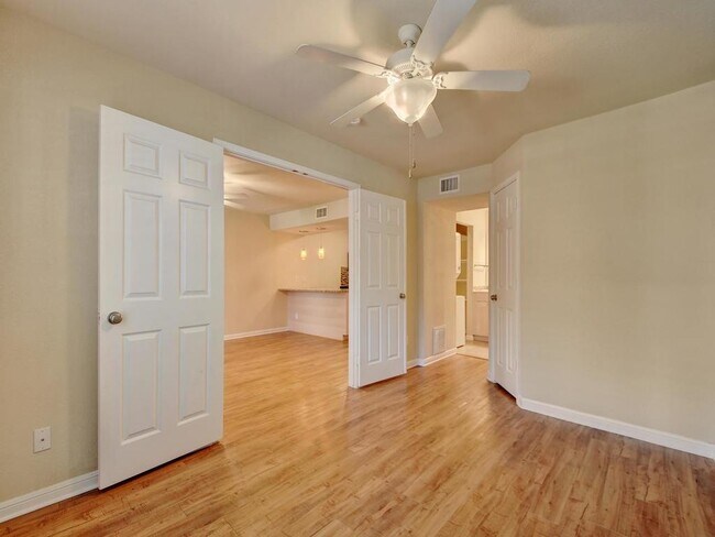 Photo - 7685 Northcross Dr Unit 1009