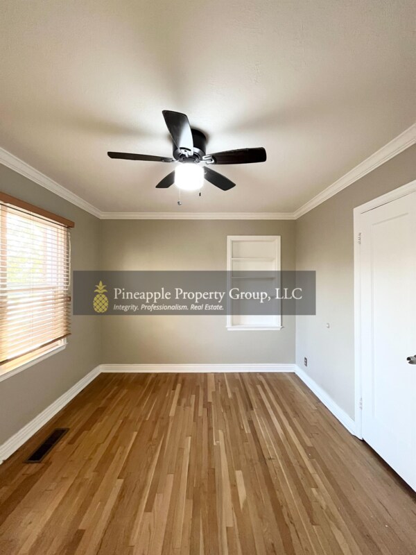 Photo - 1765 White Ave