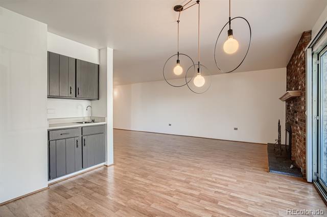 Photo - 700 N Washington St Unit 402