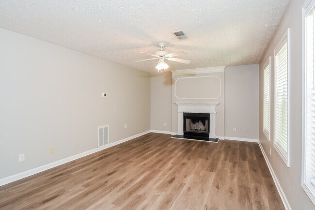 Photo - 2498 Tolliver Dr