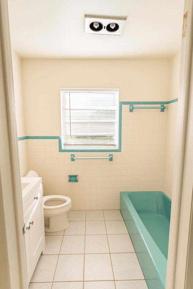 Photo - 1017 SE 3rd St