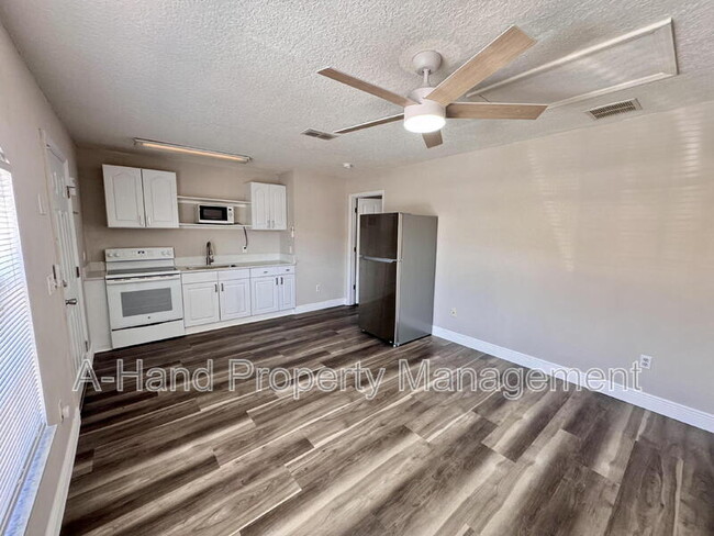 Photo - 824 Washington Palm Loop Condo Unit B