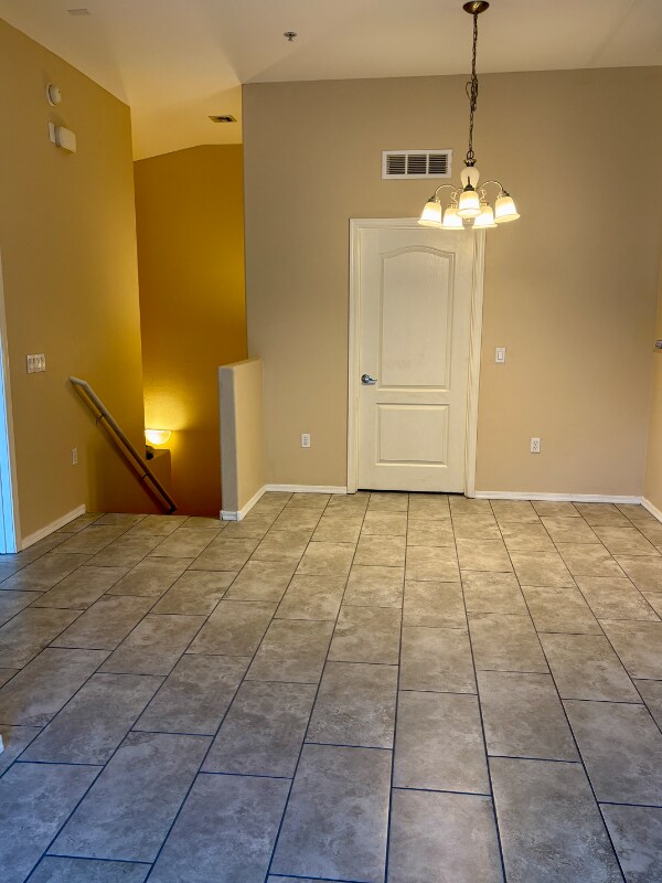 Photo - 17150 N 23rd St Unidad 211