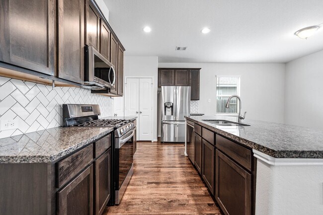 Photo - 7706 Joshua Stone St