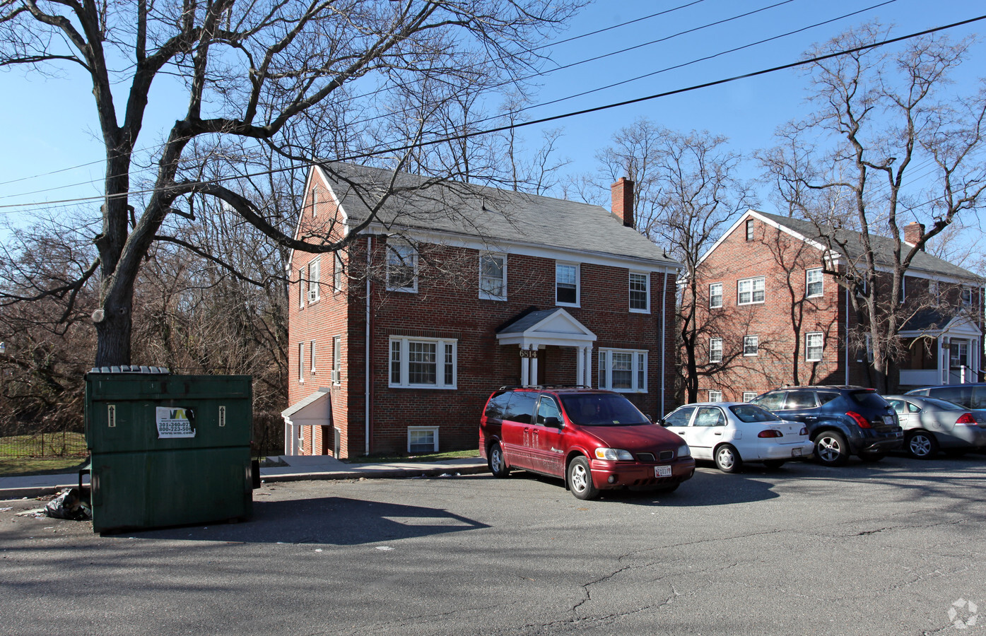 Primary Photo - 6814 Red Top Rd Apartments