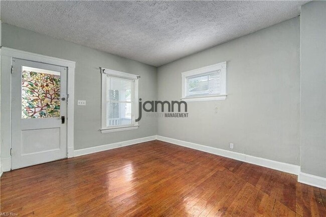 Photo - 1511 Westwood Ave Unit Lower