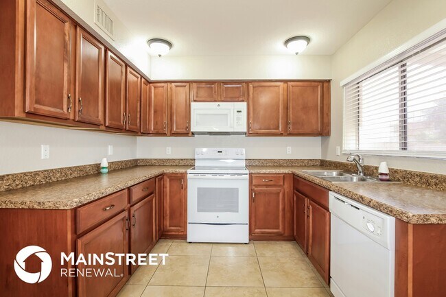 Photo - 10336 N 62nd Ave