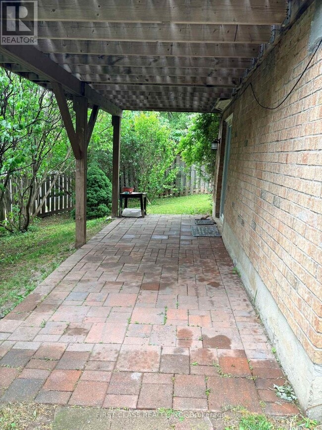 Photo - 114 Sheldrake Ct