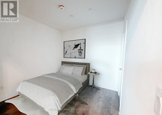 Photo - 705 Davis Dr Unité A319