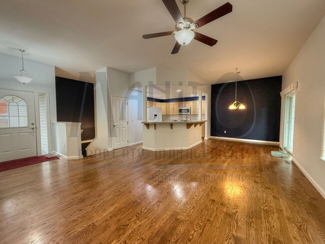 Photo - Spacious Eagle Ridge Home