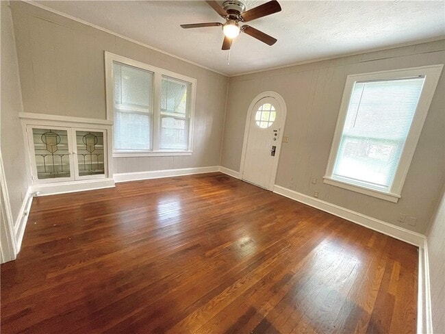 Photo - 907 Bina St Unidad A