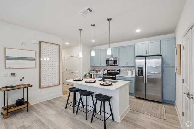 B1 - 2BR, 2BA - 1,021SF - Dining Area