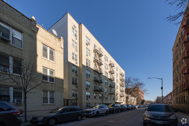 Photo - 2021 84th St