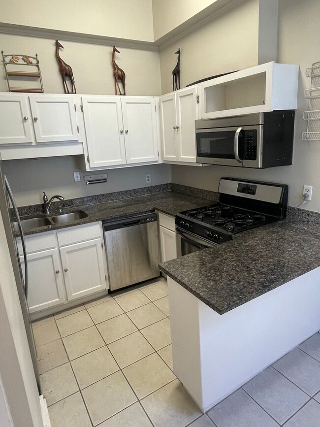 Photo - 5518-5518 Perrier St Unit 5518