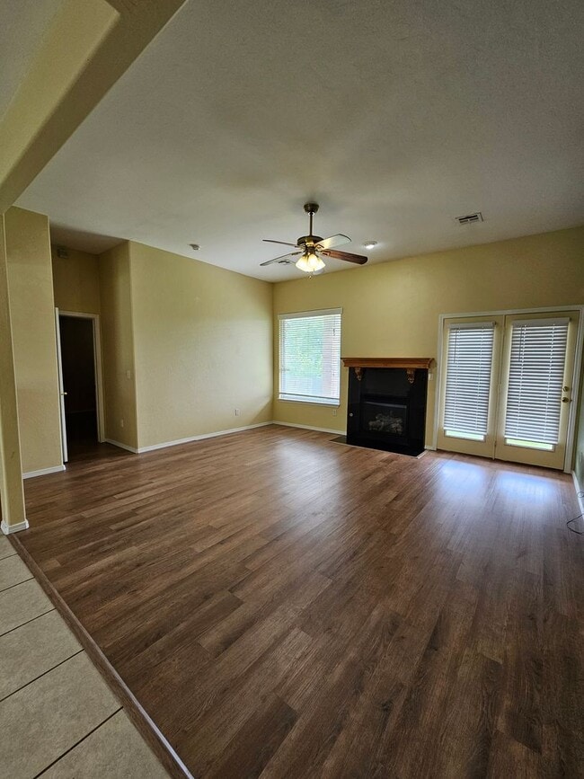 Photo - Moore Rental! Available NOW!