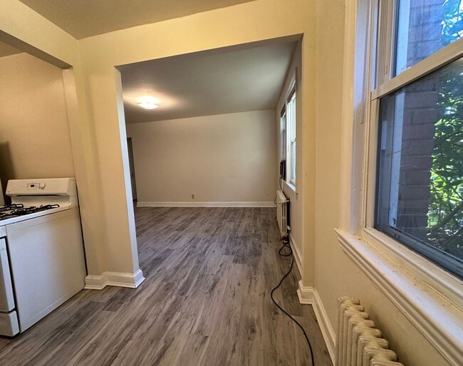 Photo - 4585 MacArthur Blvd NW