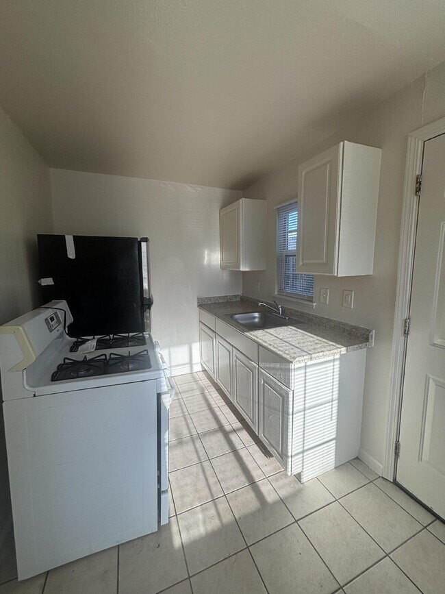 1302 N Filbert St