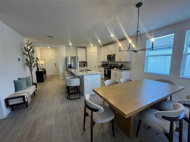 Photo - 1138 Foreshore Ln