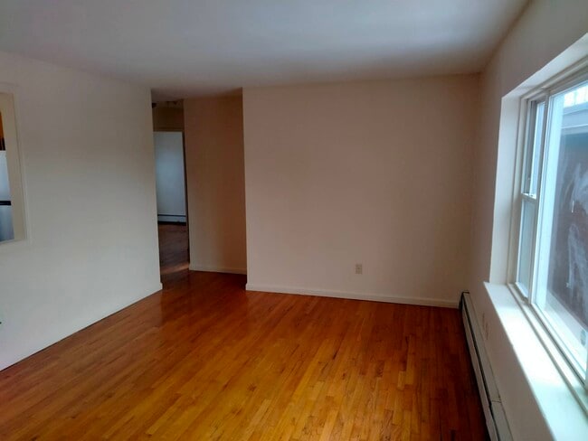 Photo - 29-31 Annawan St