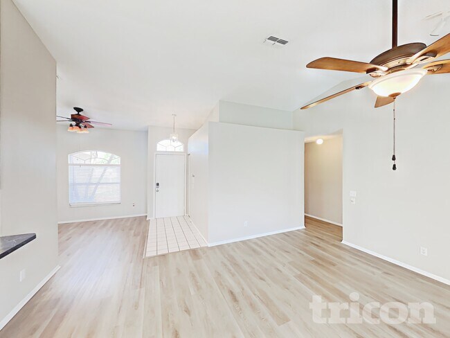 Photo - 6209 61st Ct E