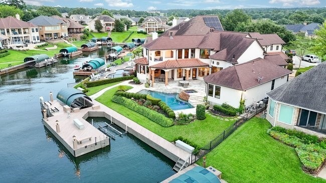 12316 Oak Bend Cir