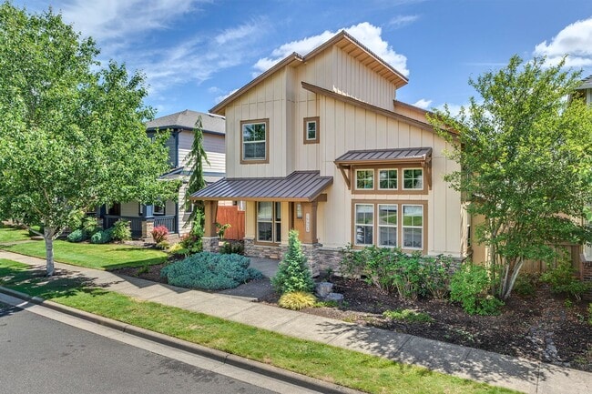 Building Photo - Executive style home