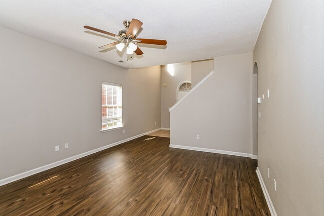 Photo - 9915 White Poplar Dr