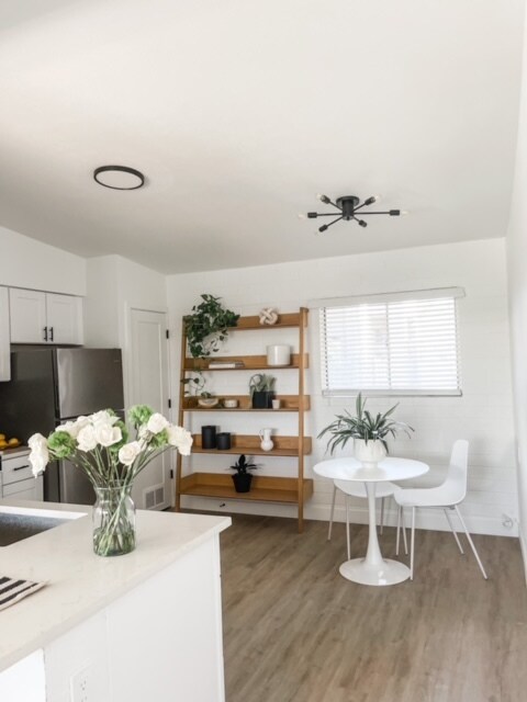 Vaulted Ceilings - The James